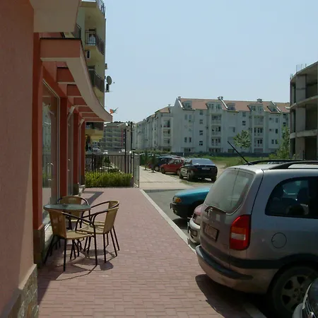 Апартамент Sunset - Menada *